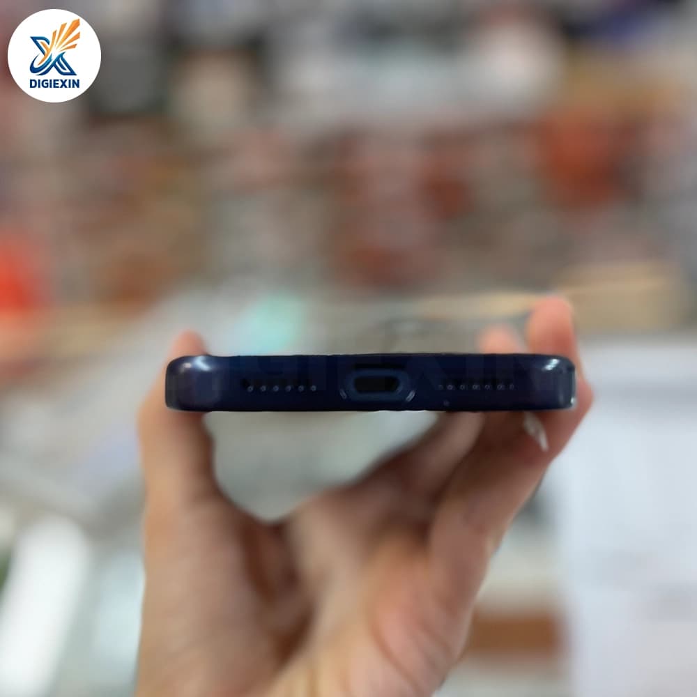 کاور مگسیف کرکره ای کریتیو مناسب برای آیفون 17 پرومکس — تصویر ۹