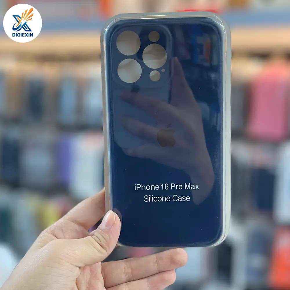 کاور سیلیکونی اصل مگ‌سیف‌دار مناسب برای گوشی اپل آیفون 16 پرومکس — تصویر ۳