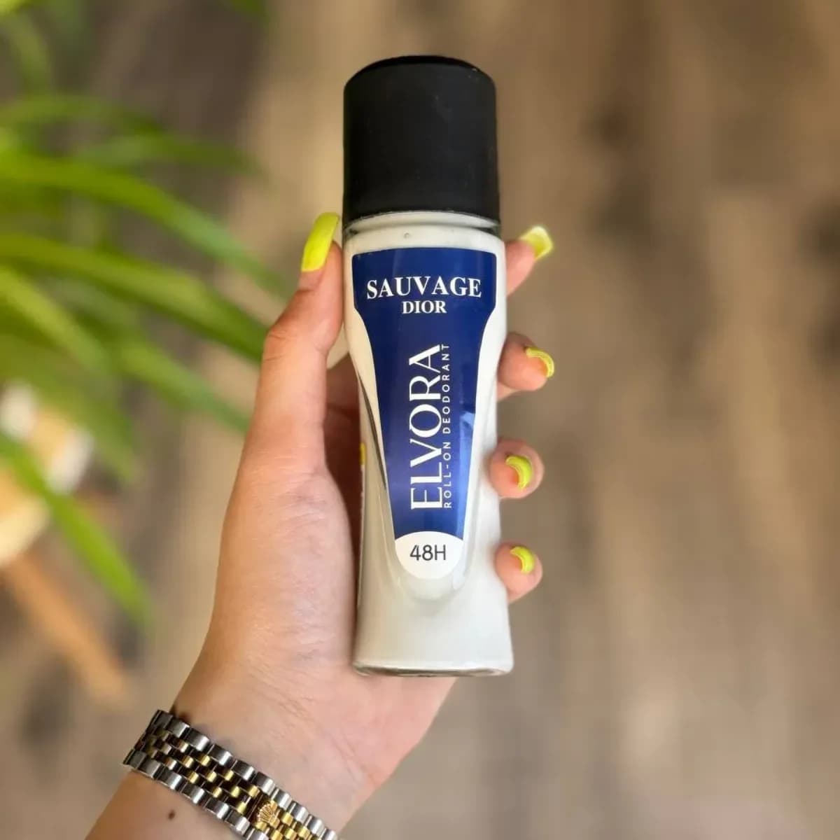 مام رولی مردانه ضد تعریق الورا مدل Sauvage Dior