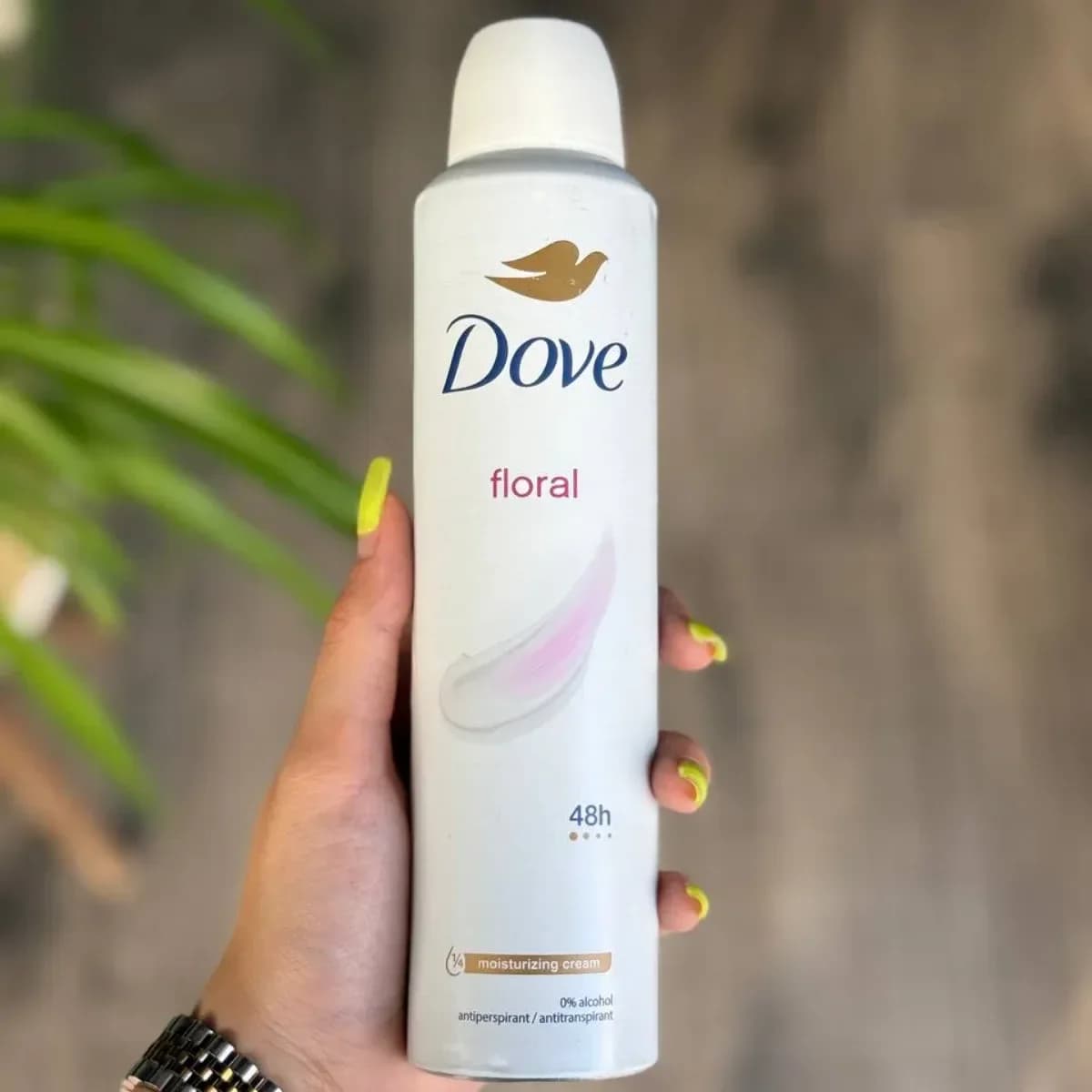 اسپری ضد تعریق داو Dove floral با رایحه فلورال (گُلی)Uk انگلیسی