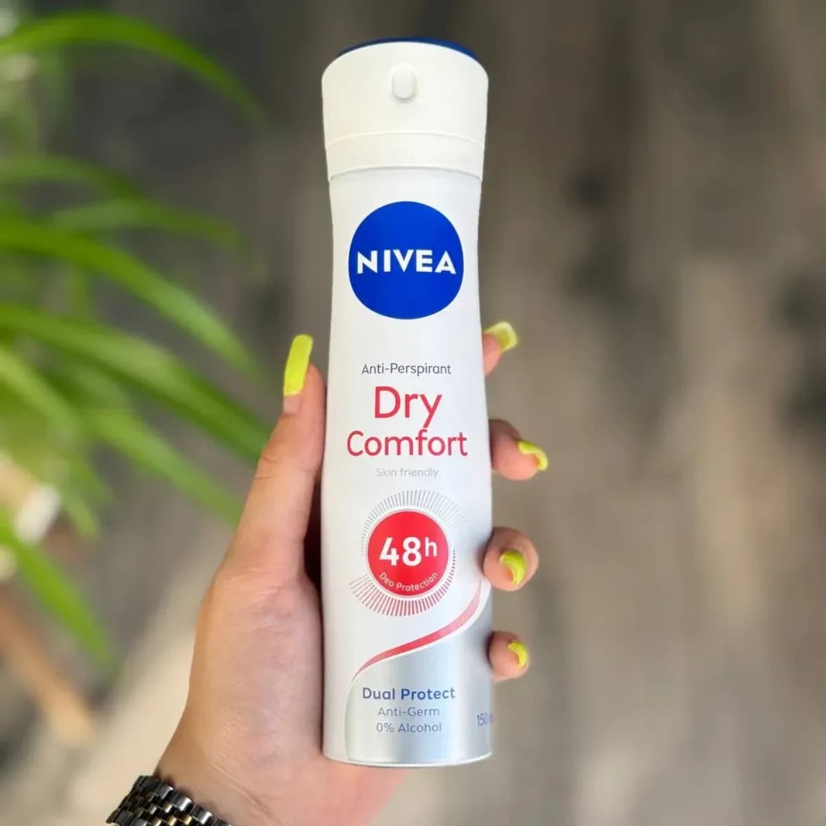 اسپری ضدتعریق نیوا زنانه مدل Dry comfort