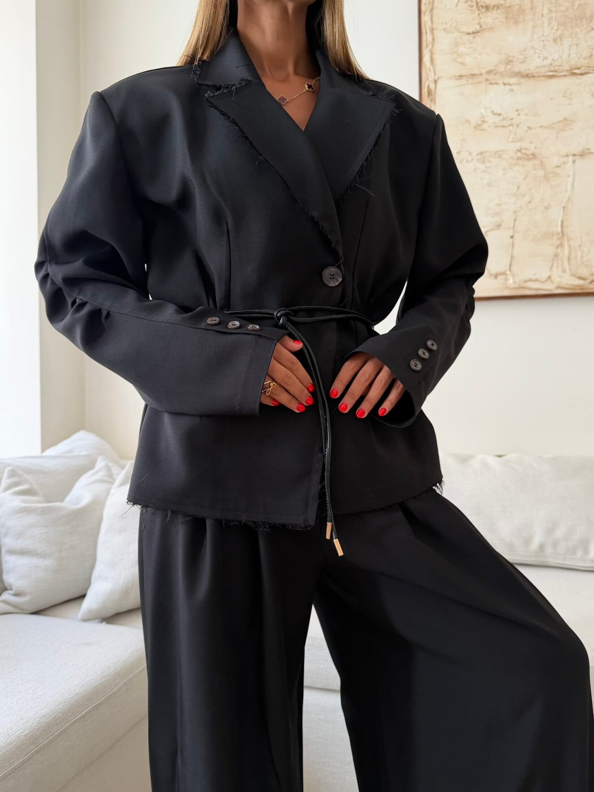 CATTELYA | Raw Edge Blazer-Black — تصویر ۴