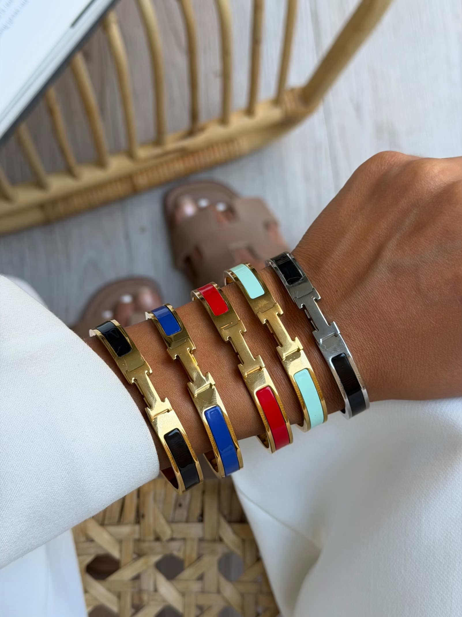 Hermès Clic H Bracelet Gold — تصویر ۳