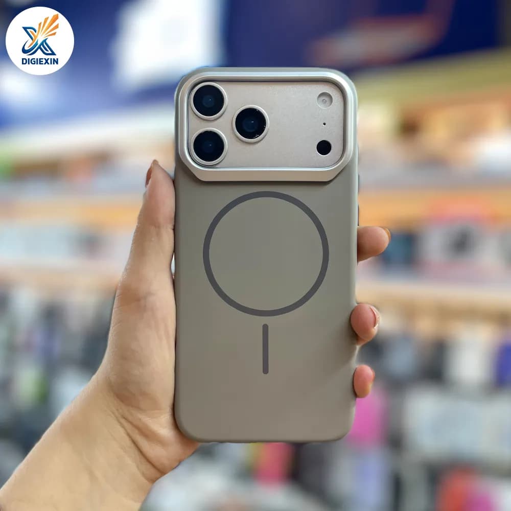 کاور یونیک کیس Unique Case مخصوص آیفون 17 پرومکس — تصویر ۹