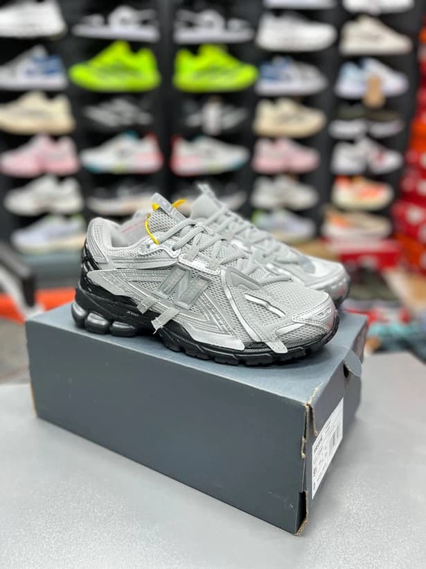 کتونی نیوبالانس 1906 وارداتی - سایز 40 تا 45 - New Balance 1906 — تصویر ۲