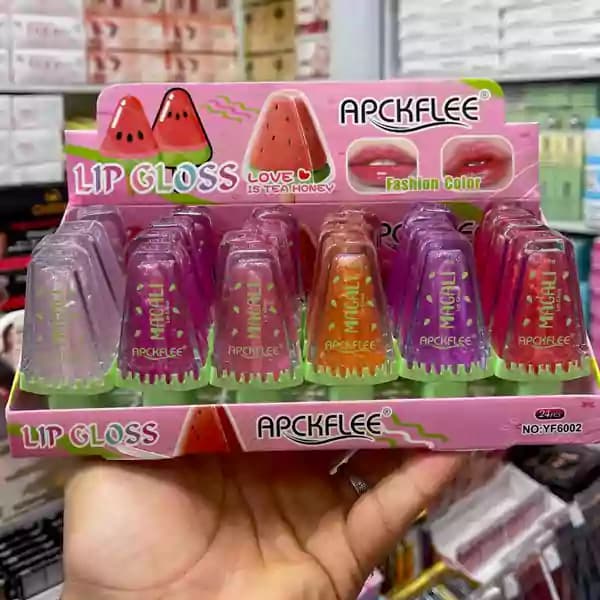 لیپ گلاس طرح هندوانه در 6 رنگ جذاب LIP GLOSS — تصویر ۳