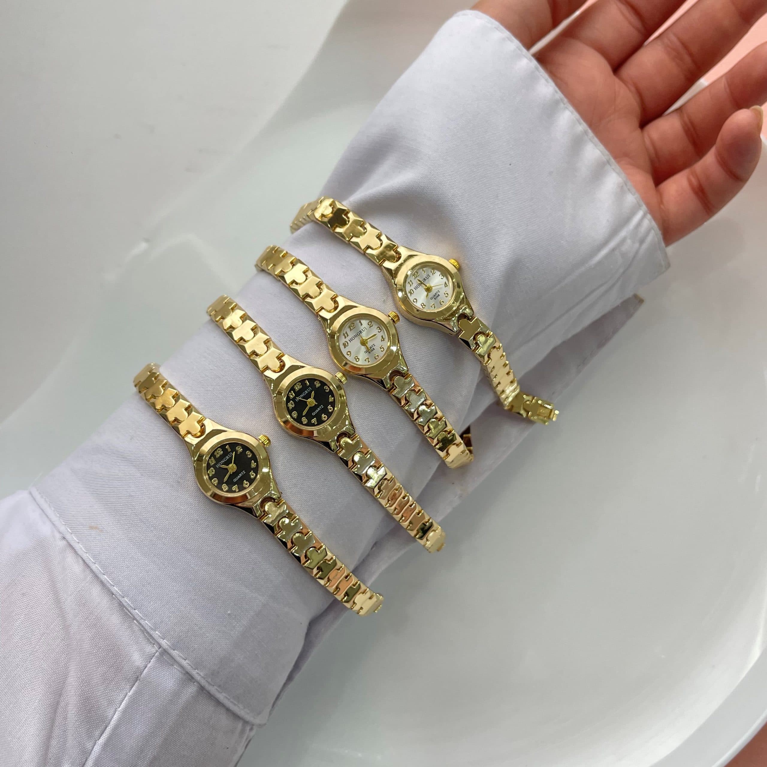 ساعت هانگری طلایی