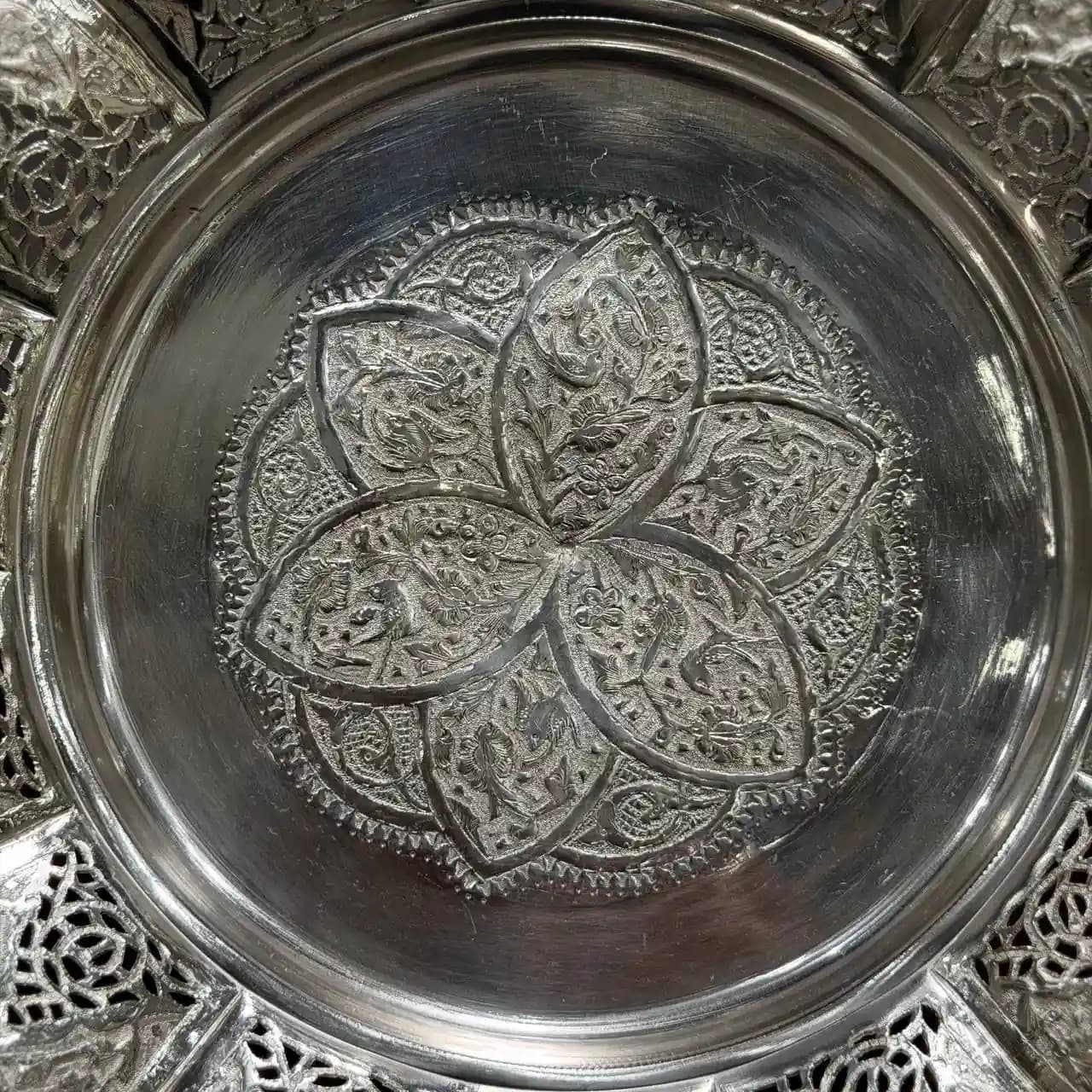 شیرینی خوری نقره پایه دار قلم گل و مرغ — تصویر ۹