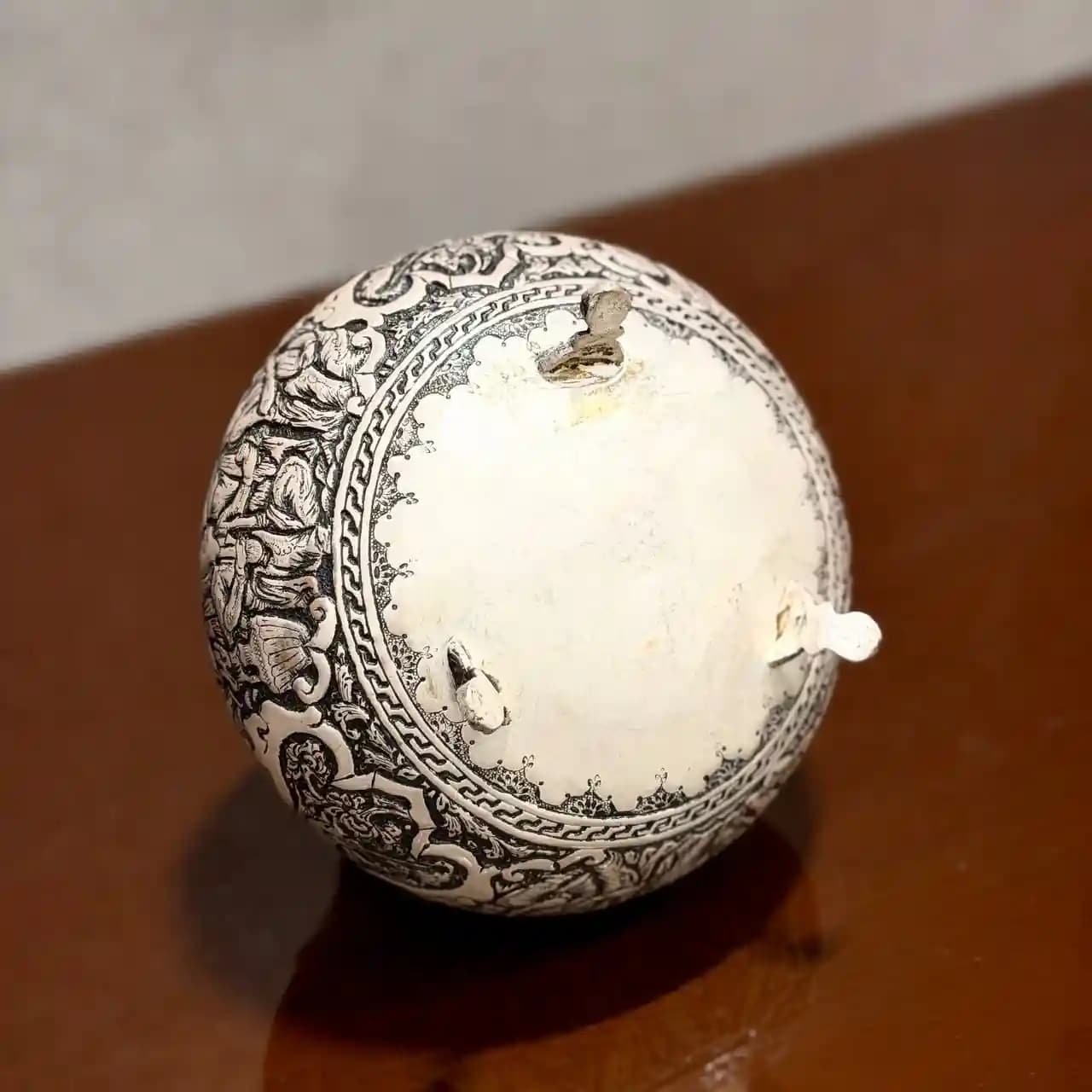 گزخوری نقره دربدار قلم مینیاتور — تصویر ۵
