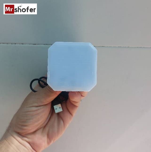 چراغ کمپی شارژی T219 مناسب سفر و کمپینگ — تصویر ۵