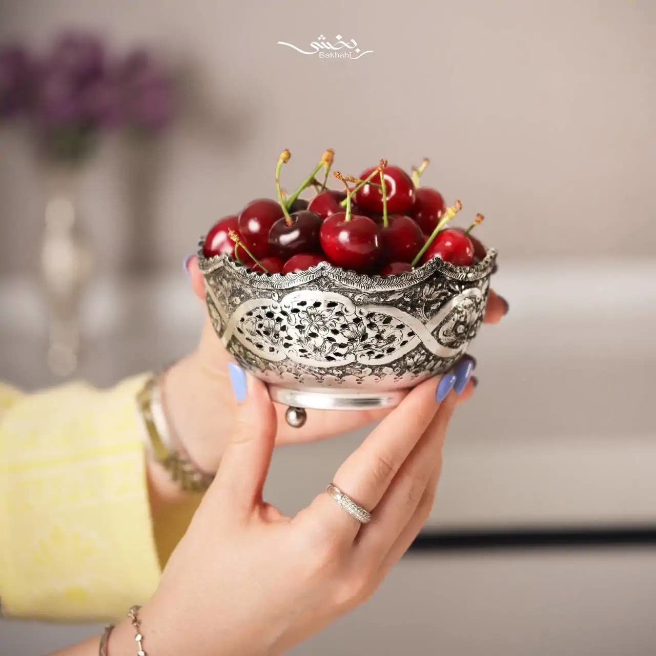 کاسه نقره پایه گلوله ای قلم گل و مرغ