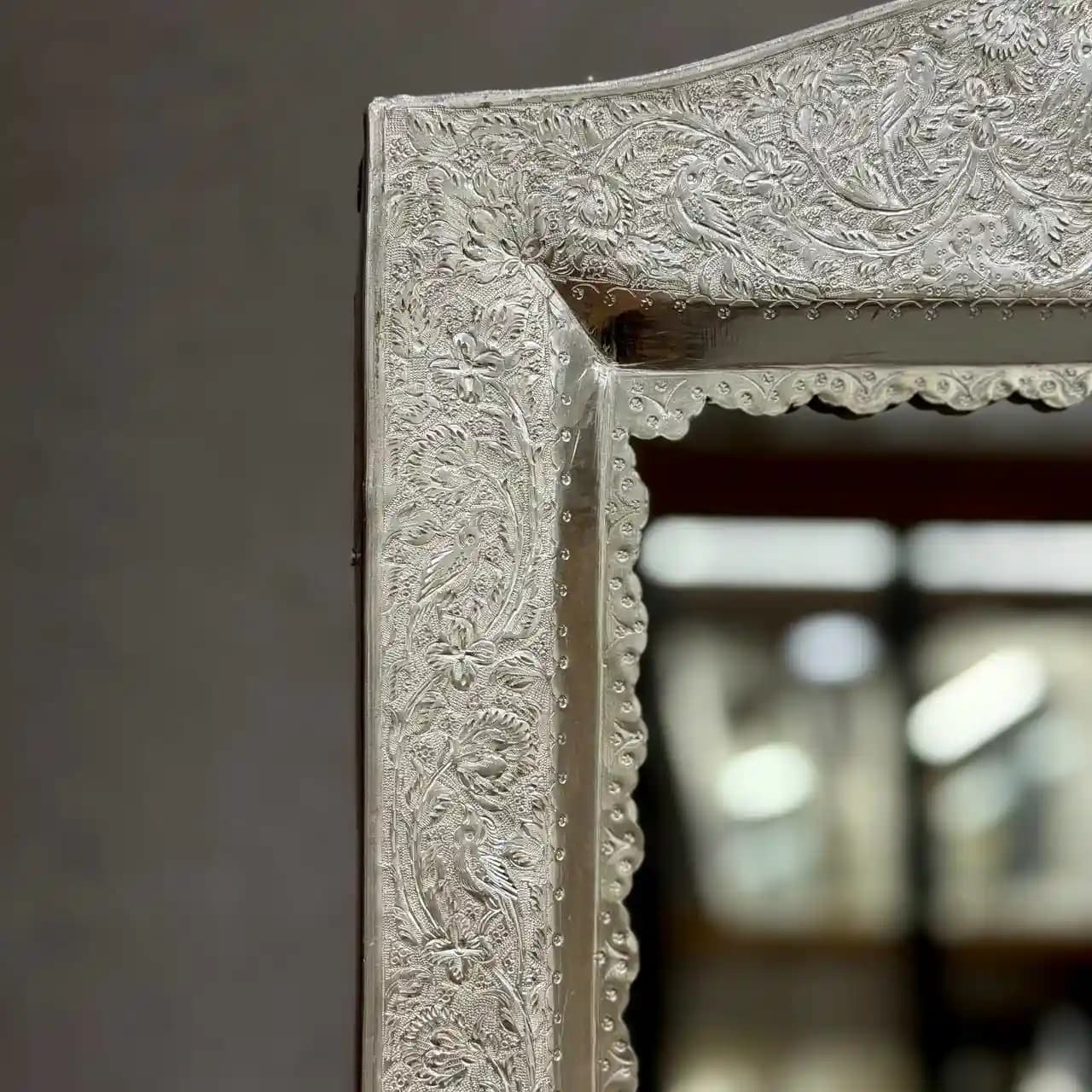 آینه نقره مستطیل قلم گل و مرغ — تصویر ۳