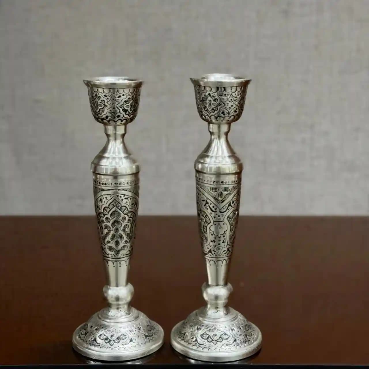 شمعدان پایه بلند نقره قلم اسلیمی — تصویر ۵