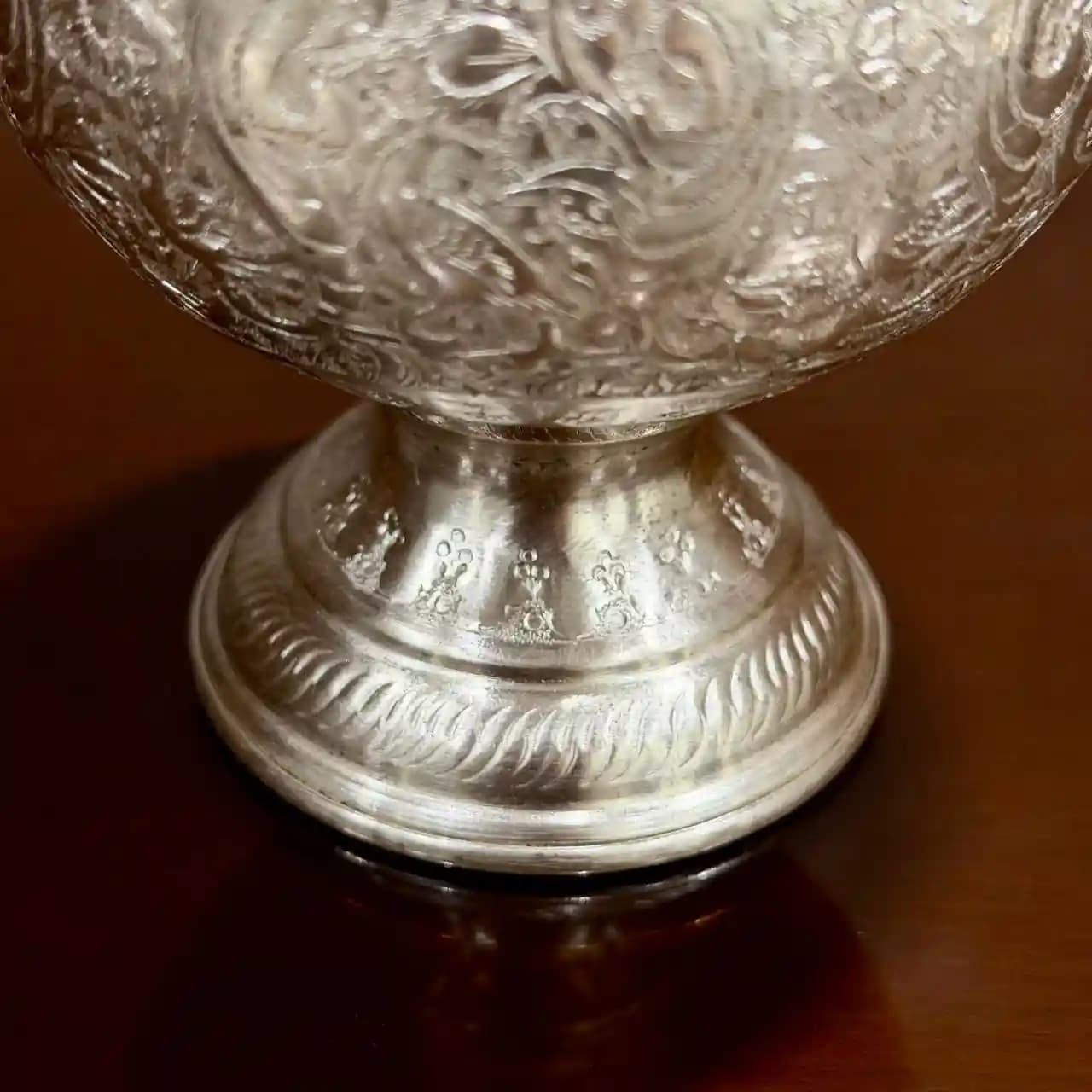تنگ نقره قلم گل و مرغ درب دار — تصویر ۸