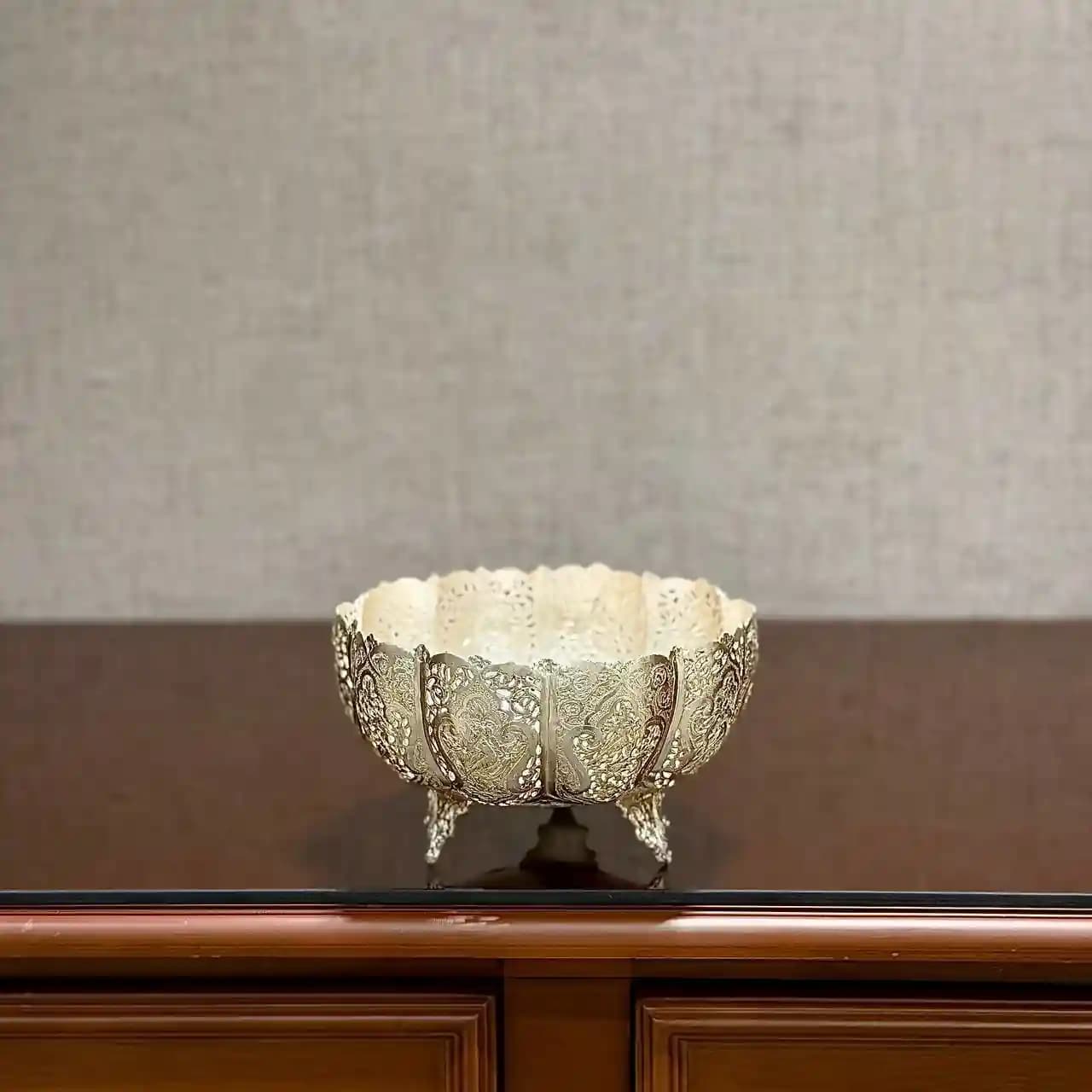 پسته خوری نقره گرد قلم گل و مرغ