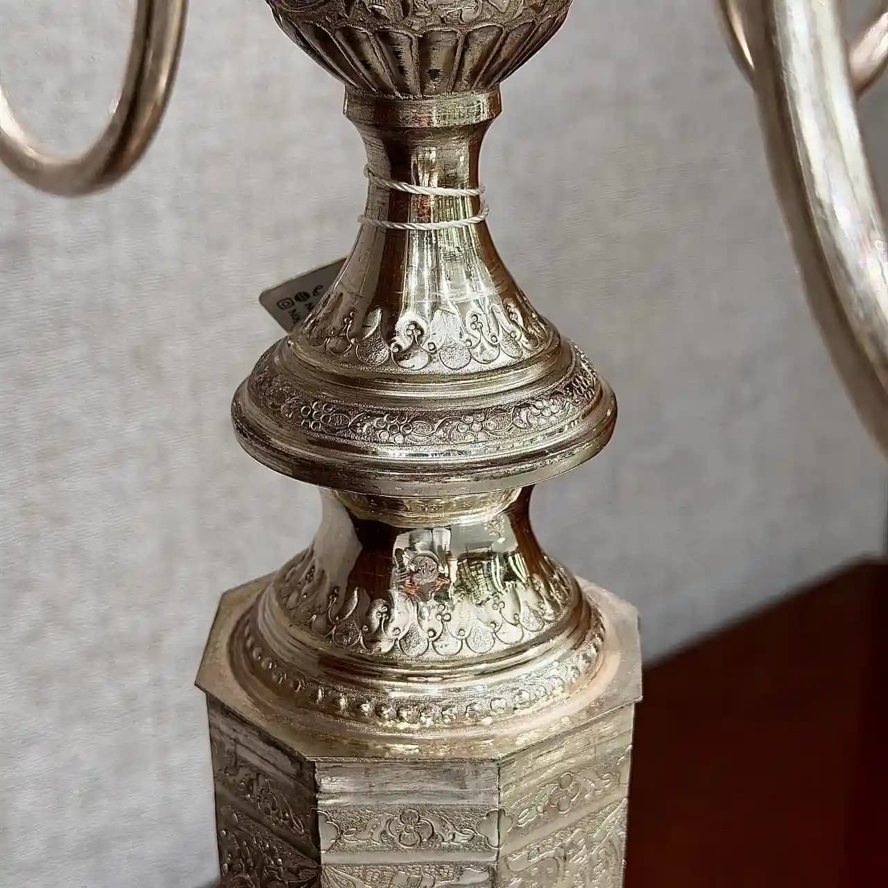 یک جفت شمعدان نقره شانزده شعله قلم گل و مرغ — تصویر ۹