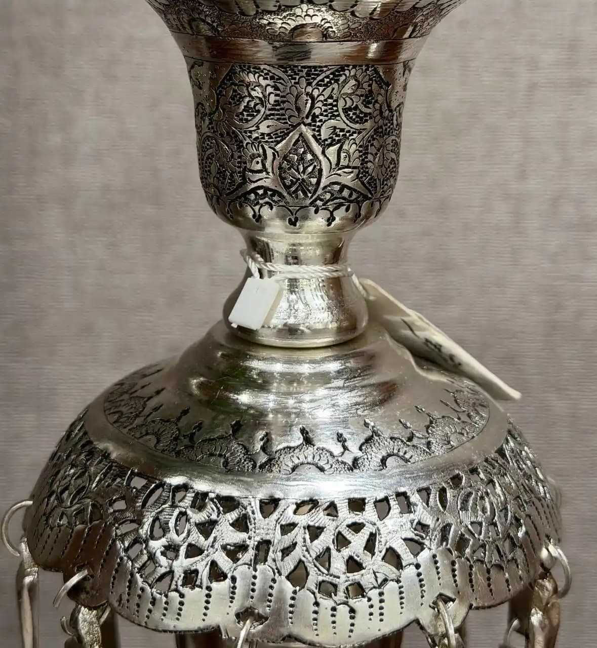 شمعدان نقره لاله آویزدار قلم مینیاتور — تصویر ۸