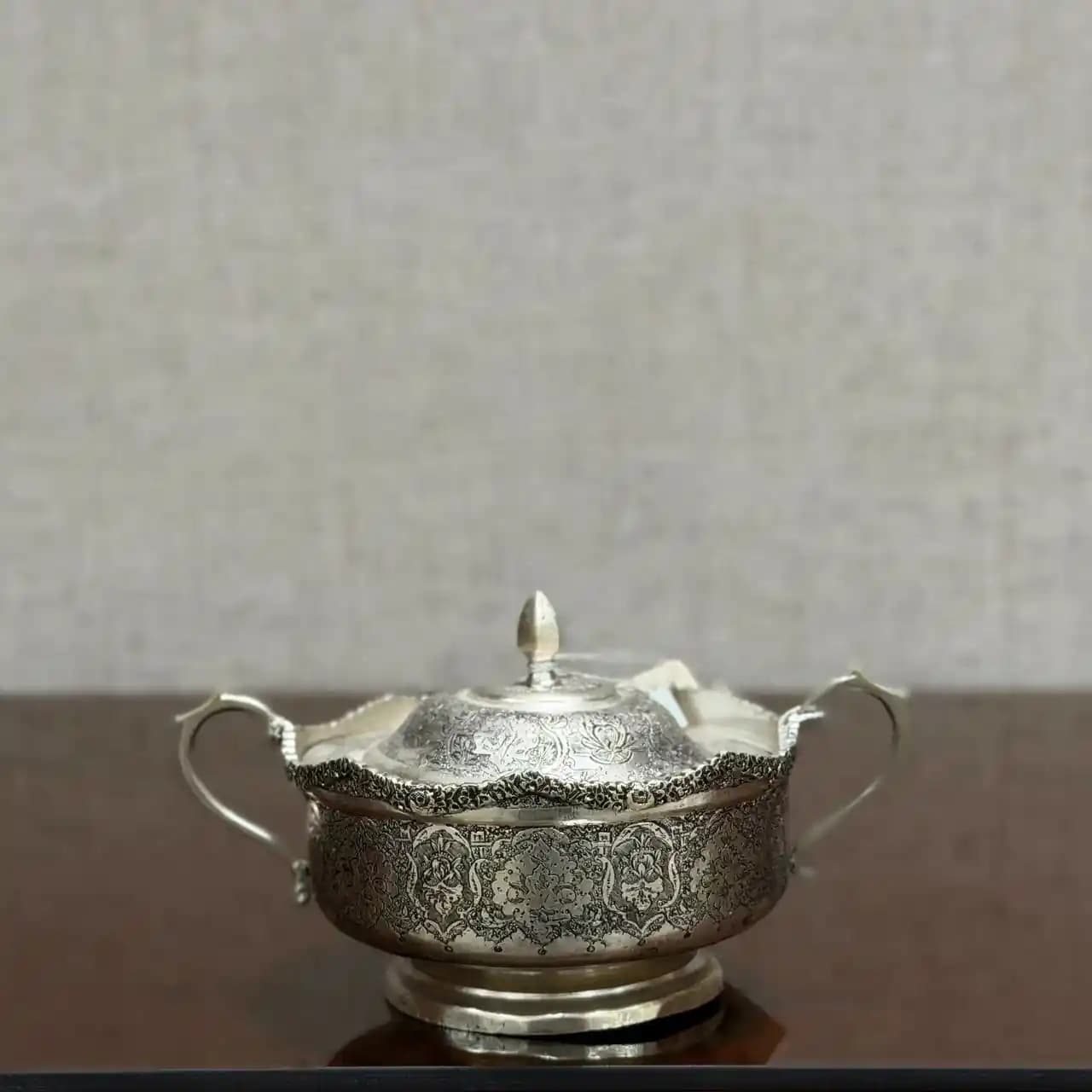 ست چای خوری نقره قلمزنی ترنج — تصویر ۴