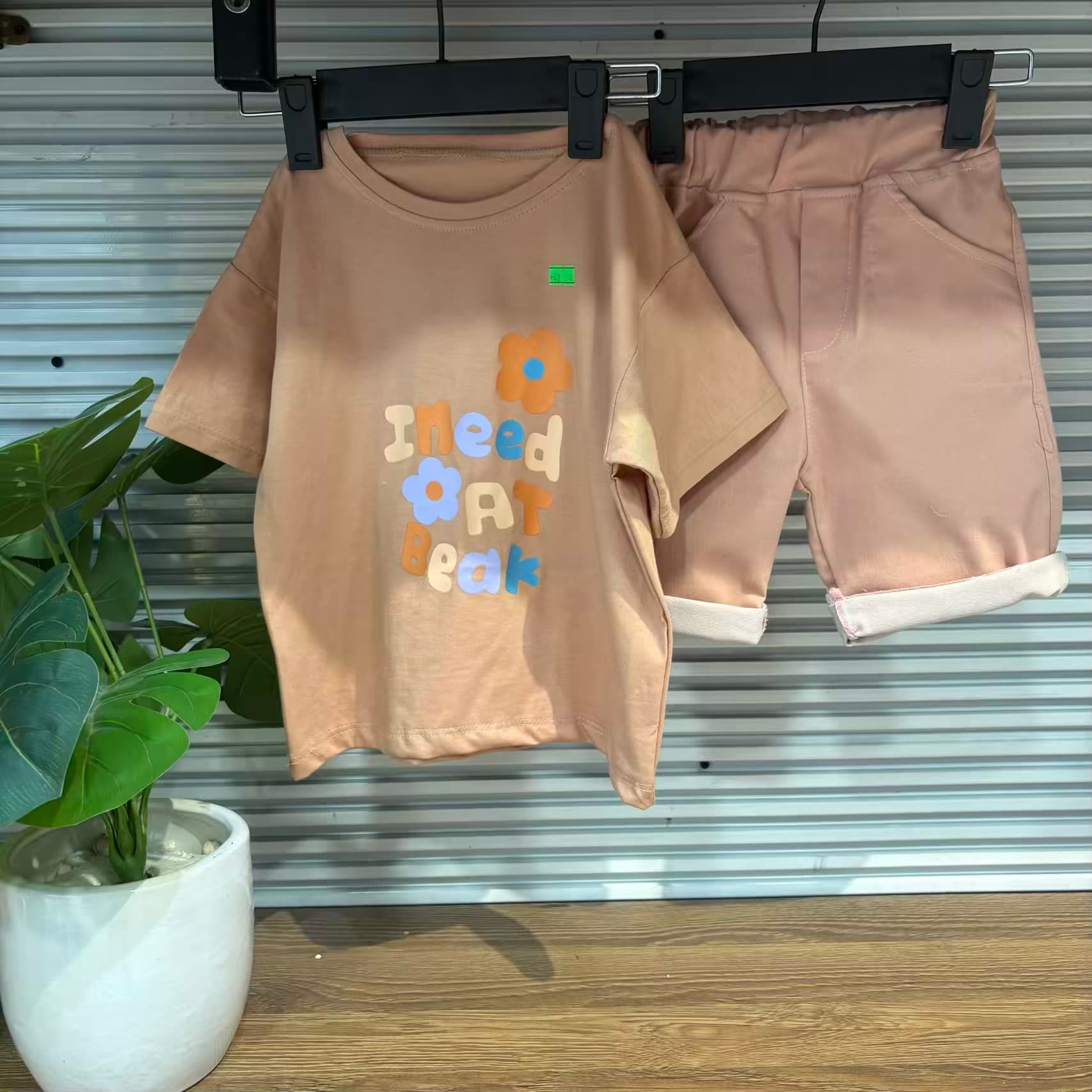 820 تیشرت شلوارک گل