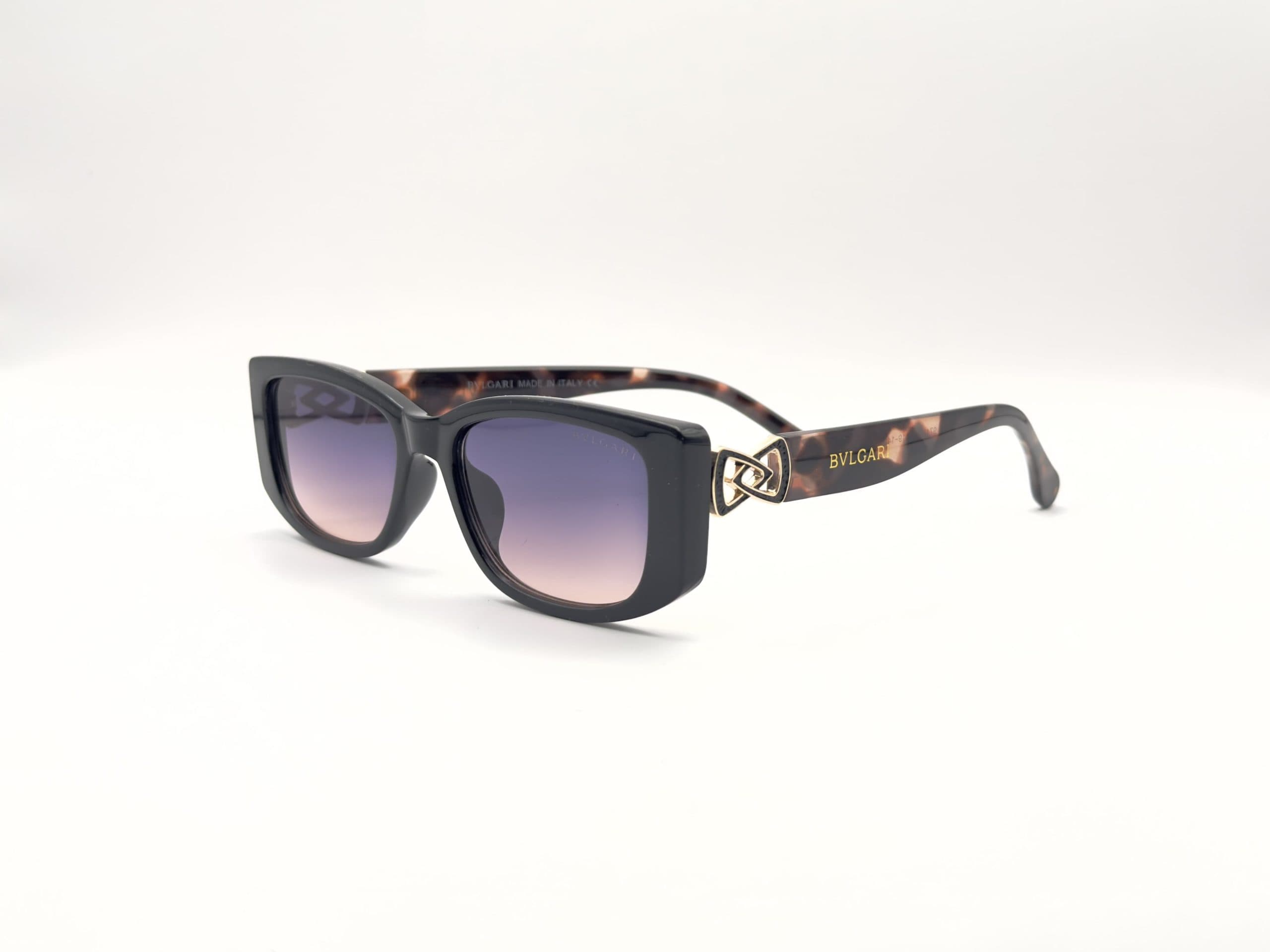 عینک آفتابی زنانه بولگاری کد 9718 — تصویر ۴