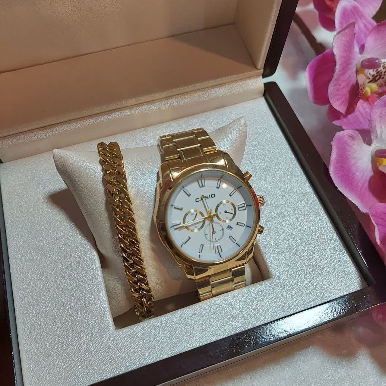 ساعت مچی مردانه کاسیو Casio طرح سه موتور طلایی همراه دستبند کارتیر کد 202 — تصویر ۳