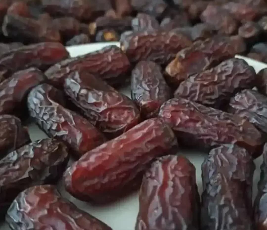 خرما پیارم درجه یک صادراتی ۱۰ کیلوگرم — تصویر ۲
