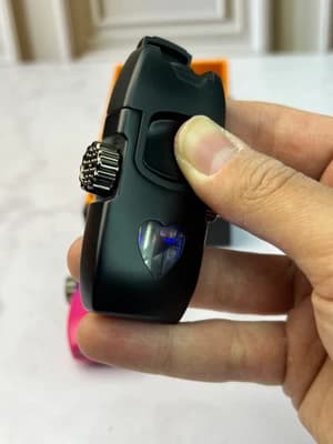 فندک برند لایتر طرح قلب اسپینری — تصویر ۳