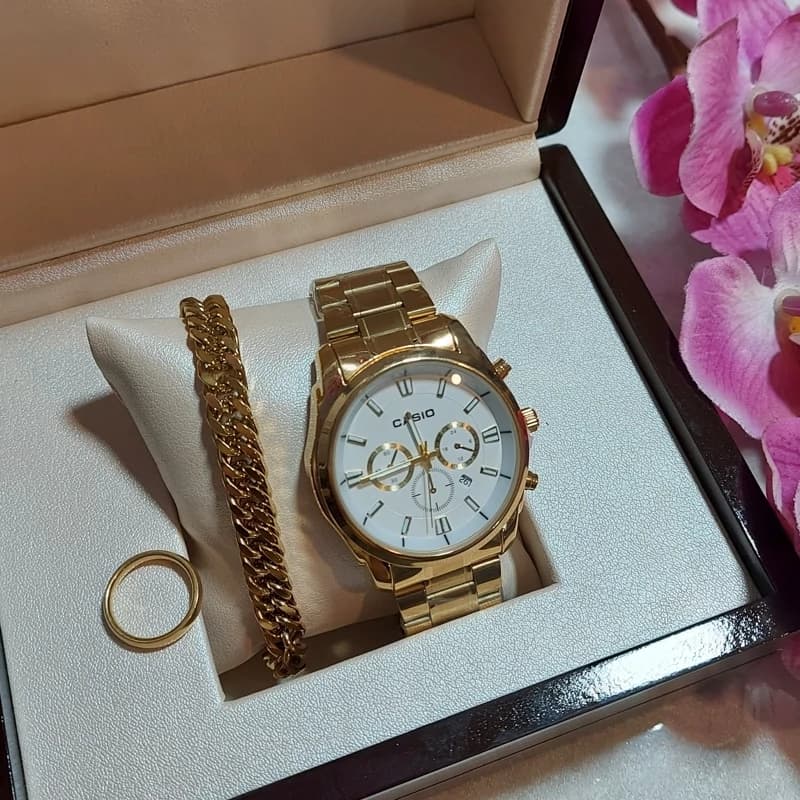 ساعت مردانه کاسیو Casio طرح سه موتور طلایی همراه دستبند کارتیر — تصویر ۳
