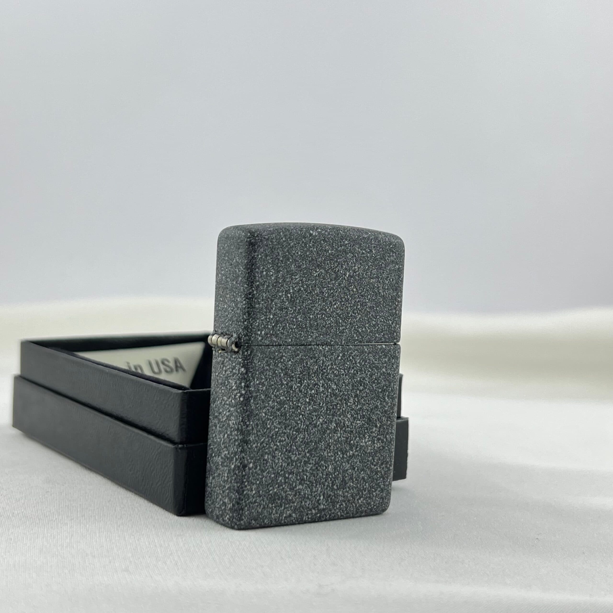 فندک برند زیپو اورجینال کد 211 IRON STONE