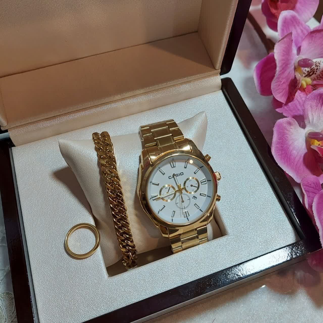 ساعت مچی مردانه کاسیو Casio طرح سه موتور طلایی همراه دستبند کارتیر و حلقه رینگ — تصویر ۷