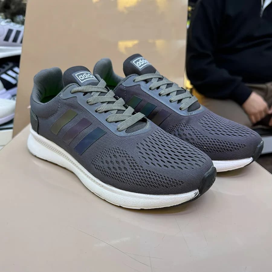 کفش آدیداس فشن (Adidas Fashion) | ترکیب راحتی، سبک و طراحی لوکس