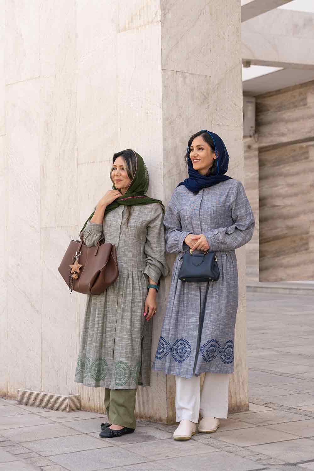 مانتو کلوش بلند لینن روناهی | لینن کریستال — تصویر ۲