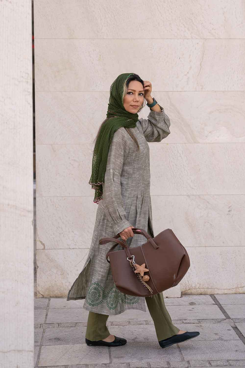 مانتو کلوش بلند لینن روناهی | لینن کریستال — تصویر ۳