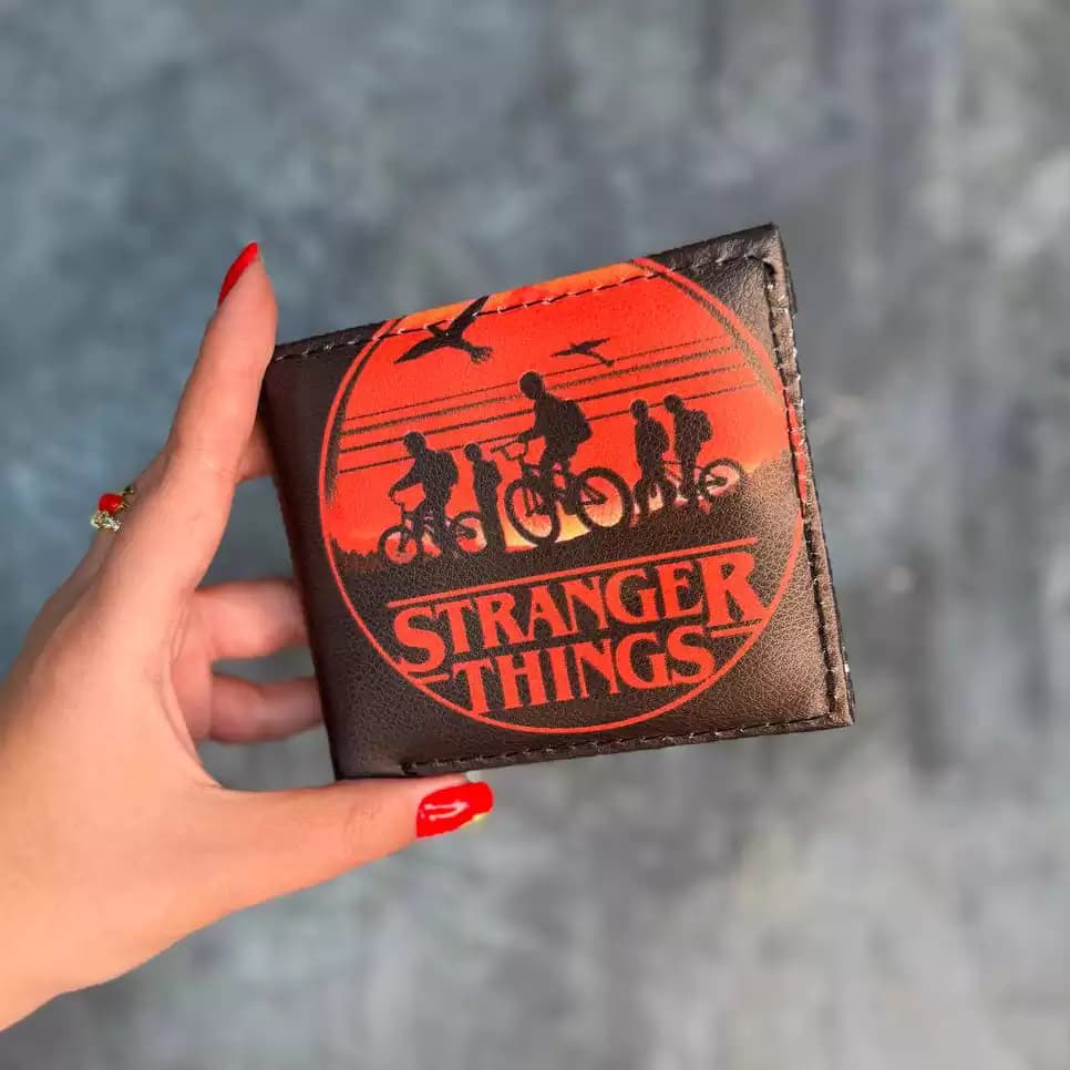 کیف پول چرمی طرح استرانجر تینگز Stranger Things — تصویر ۲