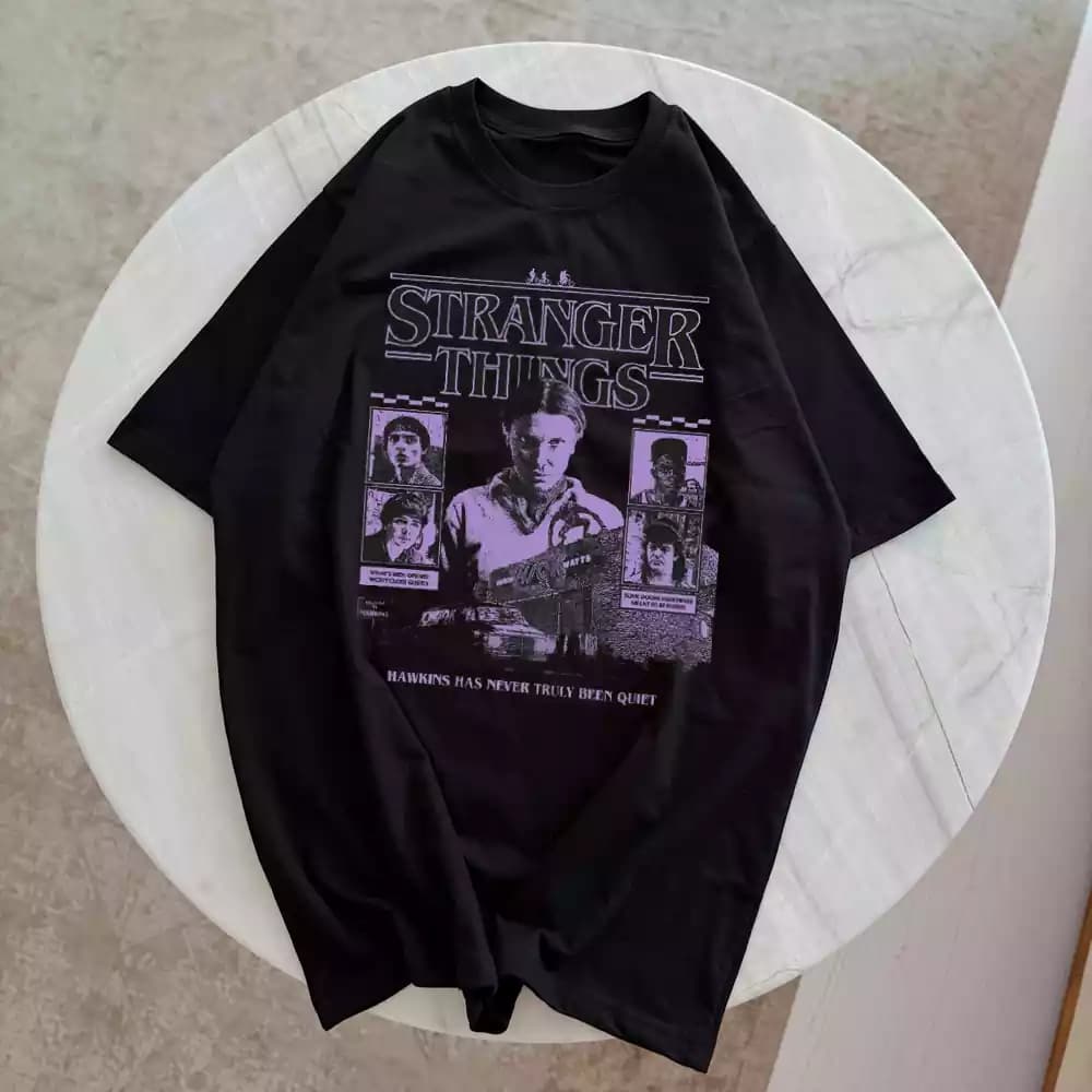 تیشرت نخ پنبه طرح کلاژ سریال استرنجر تینگز Stranger Things — تصویر ۲