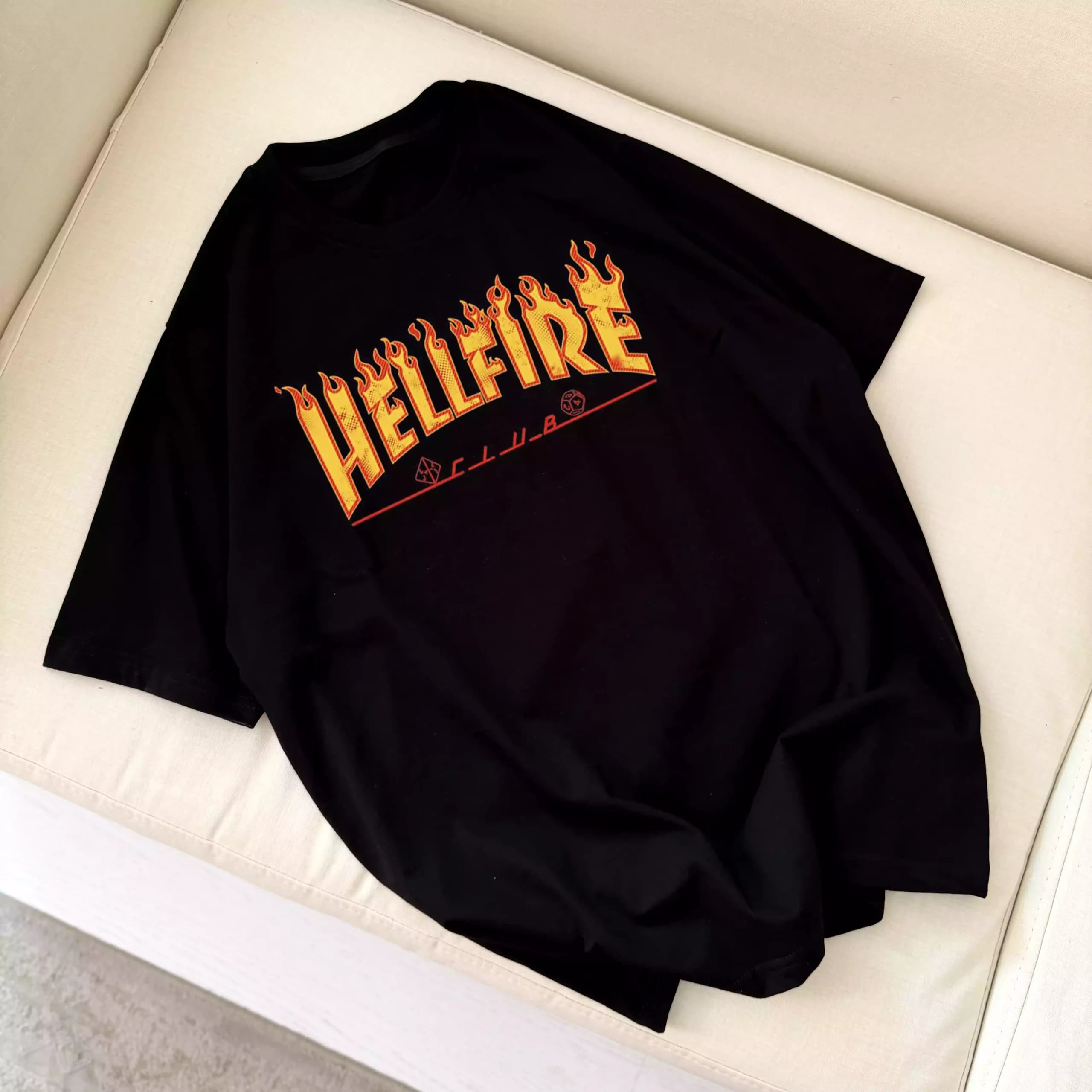 تیشرت نخ پنبه طرح لوگو Hellfire Club (سریال Stranger Things)
