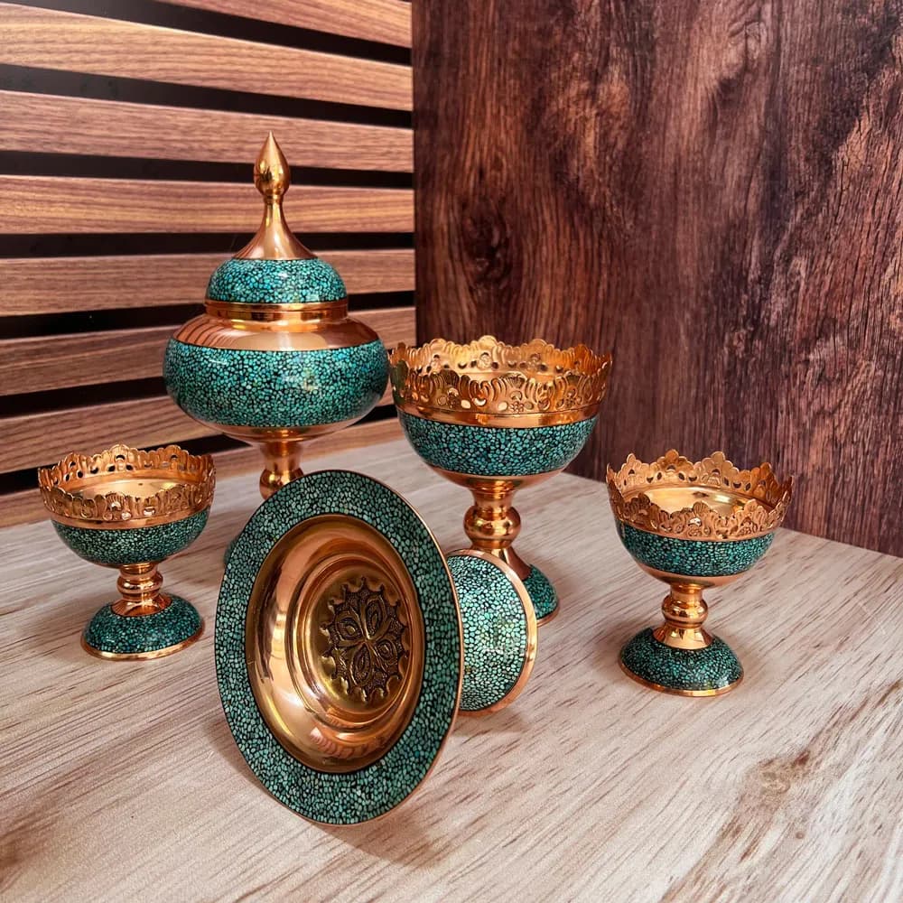 ست پذیرایی فیروزه‌کوبی ۵ تکه شامل شکلات‌خوری و آجیل‌خوری مسی — تصویر ۲