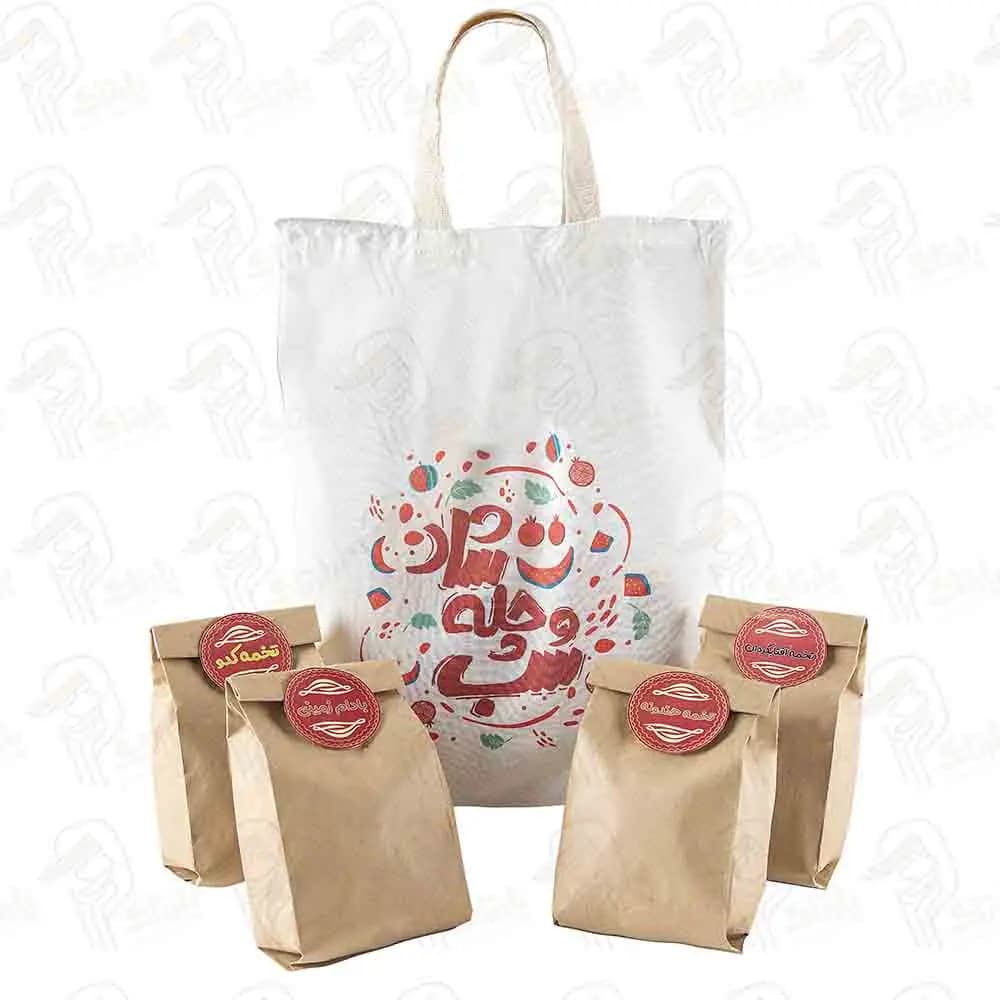 پک هدیه چِلِسمه شب یلدا شامل پرهلو 150 گرم، بادام زمینی 150 گرم و انجیر استهبان 150 گرم