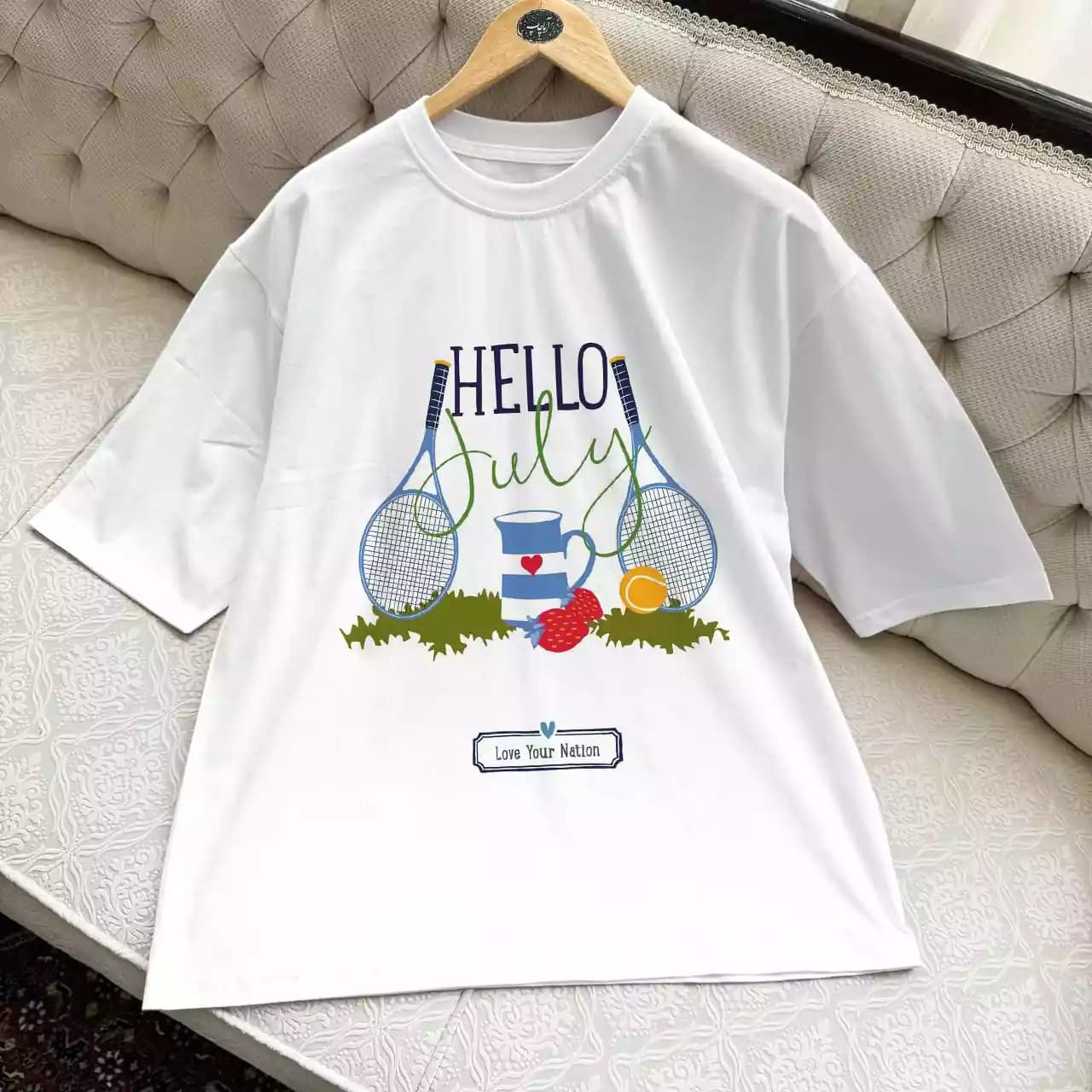 تیشرت نخ پنبه آماچاپ طرح تنیس مدل Hello July — تصویر ۲