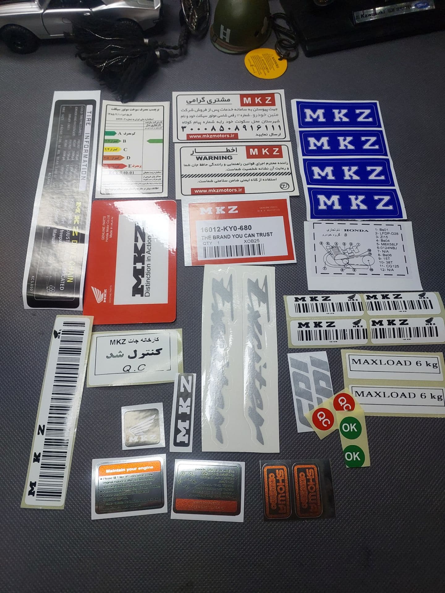 ست برچسب MKZ شرکتی فابریک |پک ارم و برچسب متین خودرو ام کا زد