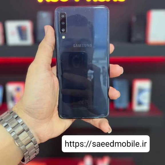 سامسونگ A7 2018 / حافظه ۱۲۸ گیگابایت / رم ۴ گیگابایت/ در حد نو