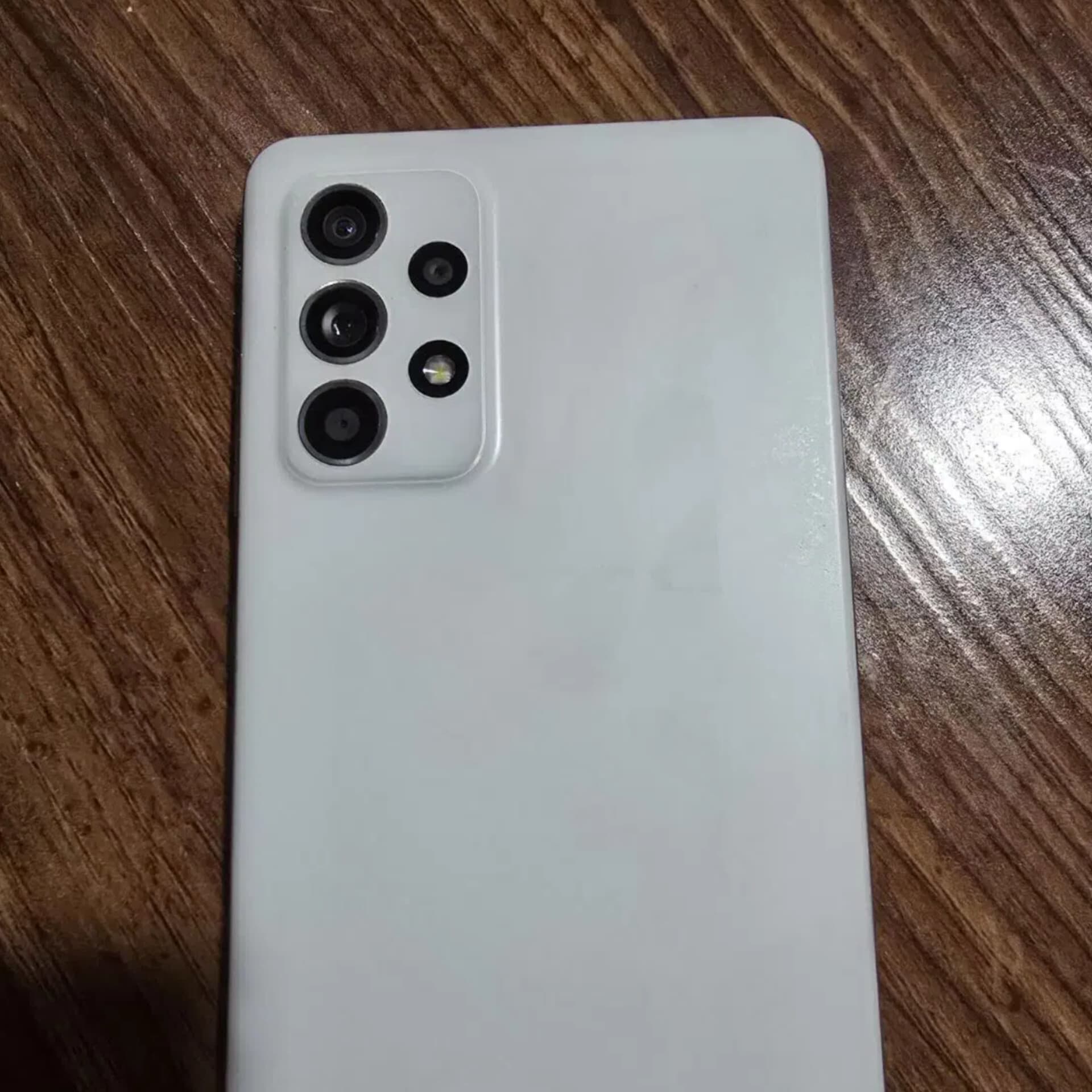 سامسونگ / Galaxy A52s 5G / حافظه ۱۲۸ گیگابایت / رم ۸ گیگابایت / (در حد نو )