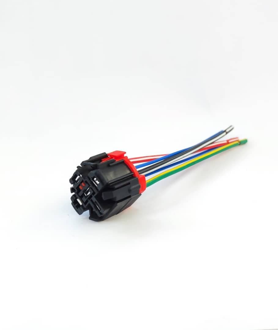 سوکت رله فن پژو 405 بدون کاور کد1019