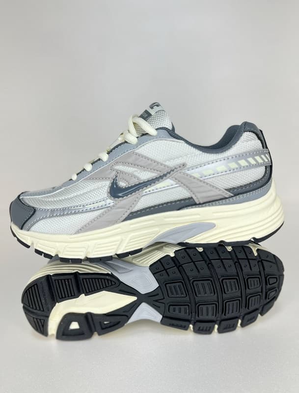 کتونی زنانه نایک اینیاتور Nike INITIATOR — تصویر ۳