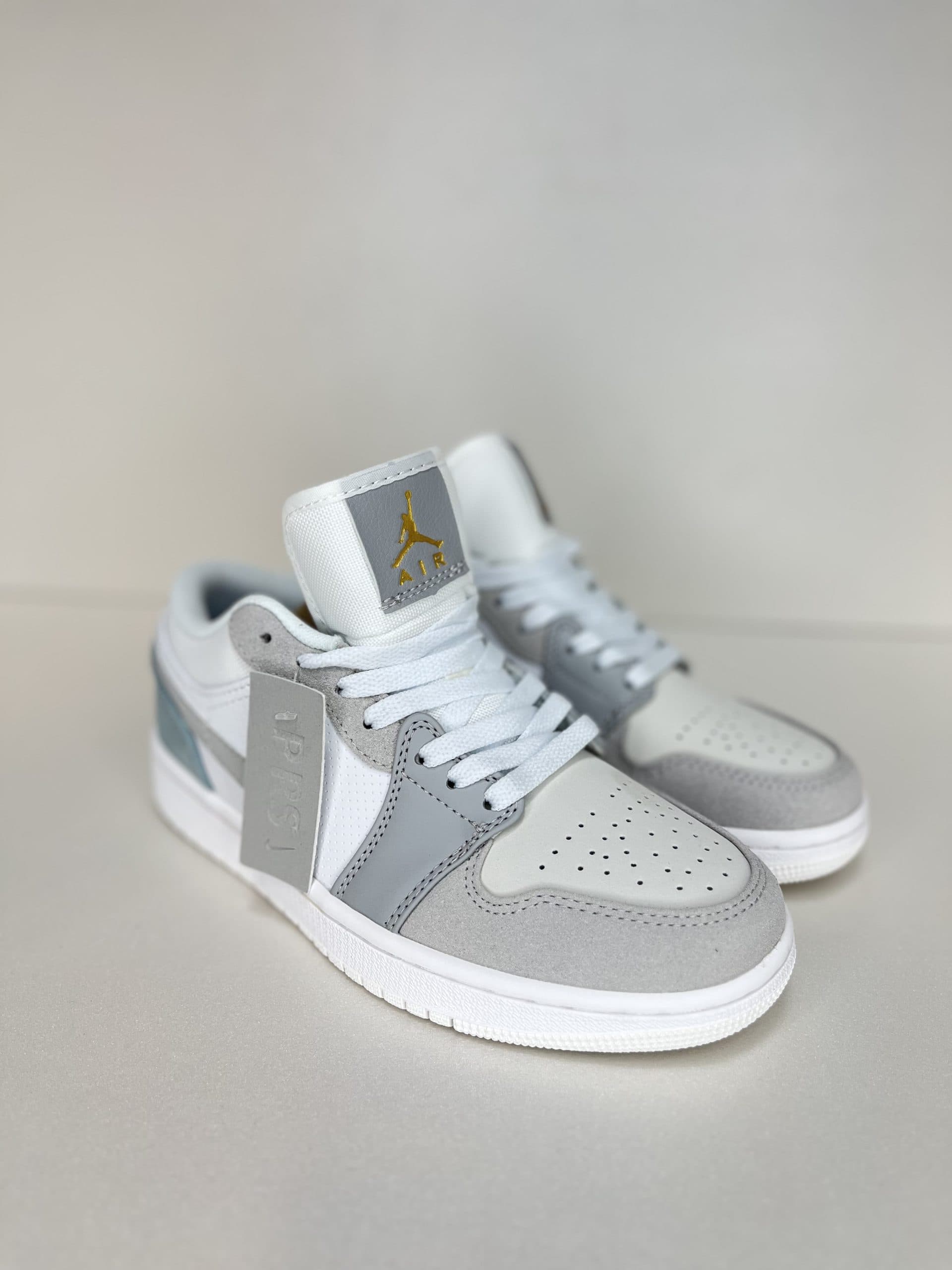 کتانی زنانه نایک جردن طوسی آبی | NIKE AIR Jordan 1 — تصویر ۲