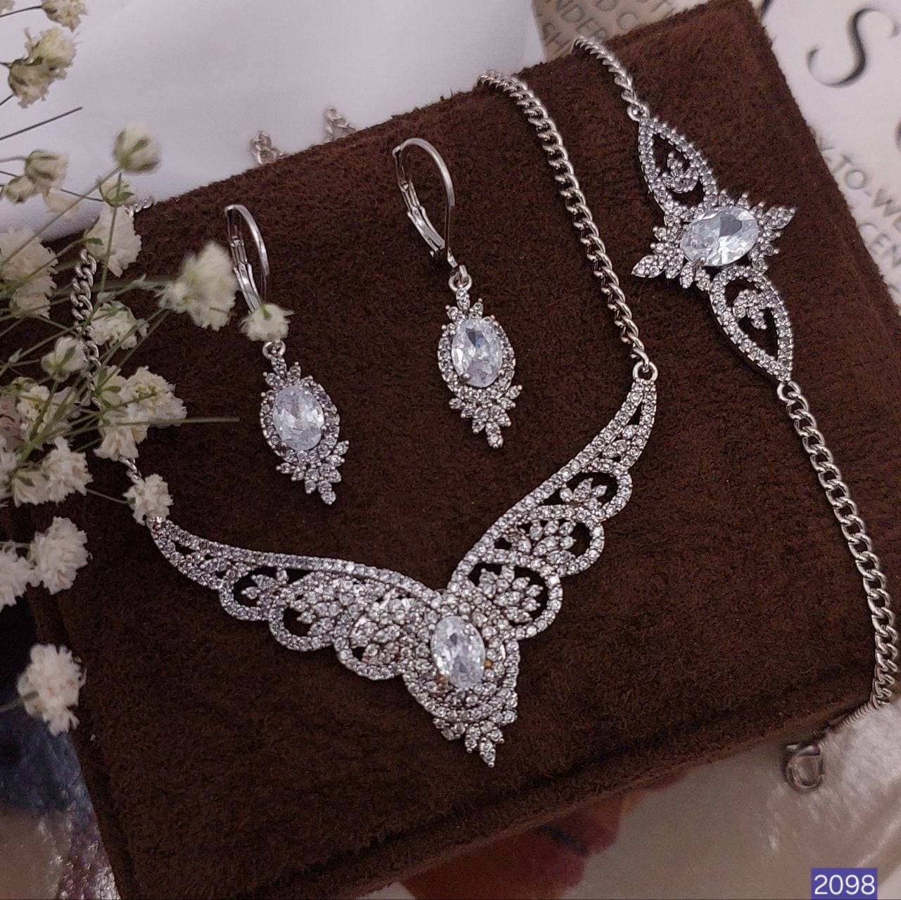 سرویس نگین دار جواهری کد2098