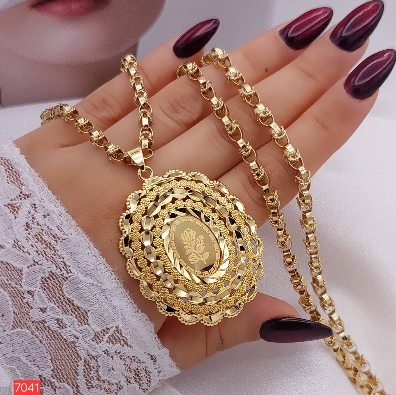 گردنبند بلند طرح طلا کد7041