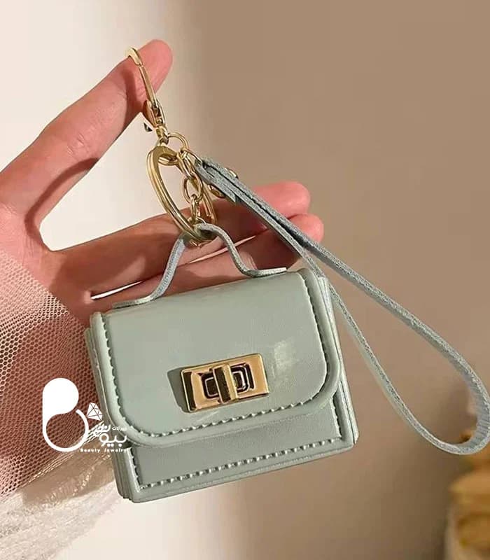 چارم بگ طرح کیف فانتزی چرمی اسپرت — تصویر ۲