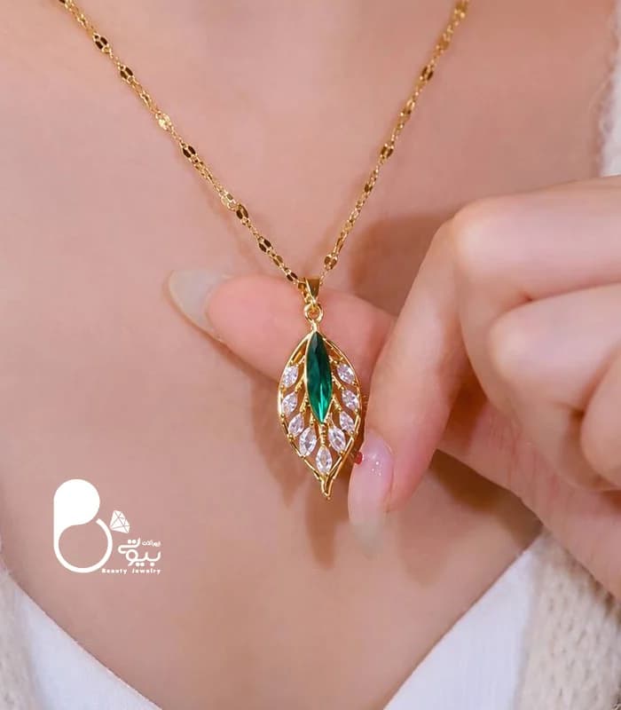 گردنبند زنانه برگ بهاری سبز — تصویر ۲