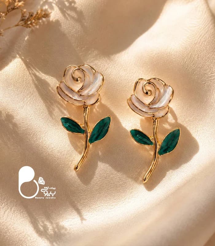 گوشواره زنانه گل رز سفید تابستونی
